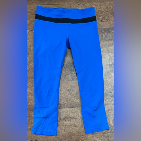 Lululemon  run inspired crop Legging Womens activewear sz 6 - Picture 2 of 9